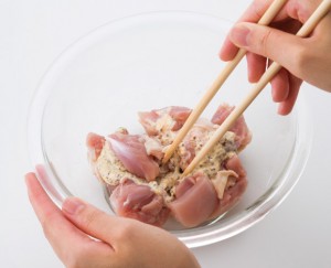 鶏肉マスタードまぜる