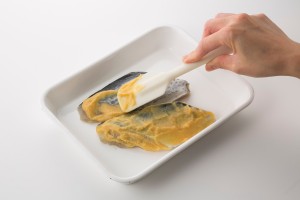 ラクック_07鰆西京焼_調理01_l